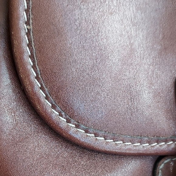 Adrienne Vittadini Vintage Brown Leather Satchel/Messenger Bag, Unisex - Picture 5 of 12